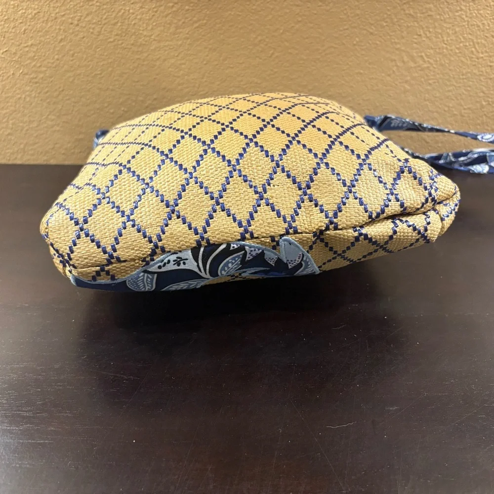 Vera Bradley Straw Anchor Crossbody - Picture 4 of 13